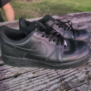MENS NIKE AIR FORCE ONES